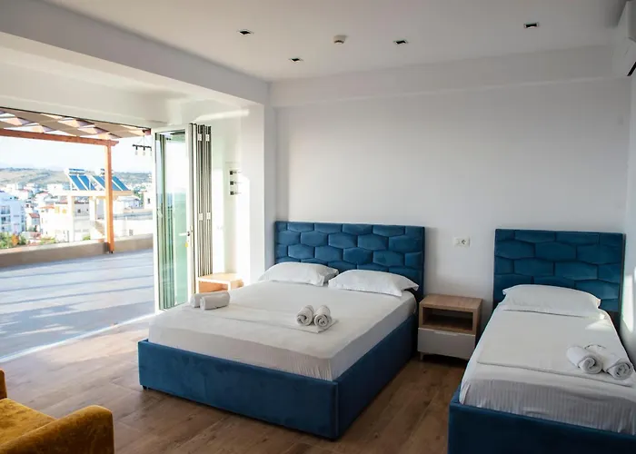 Summer Point Hotel