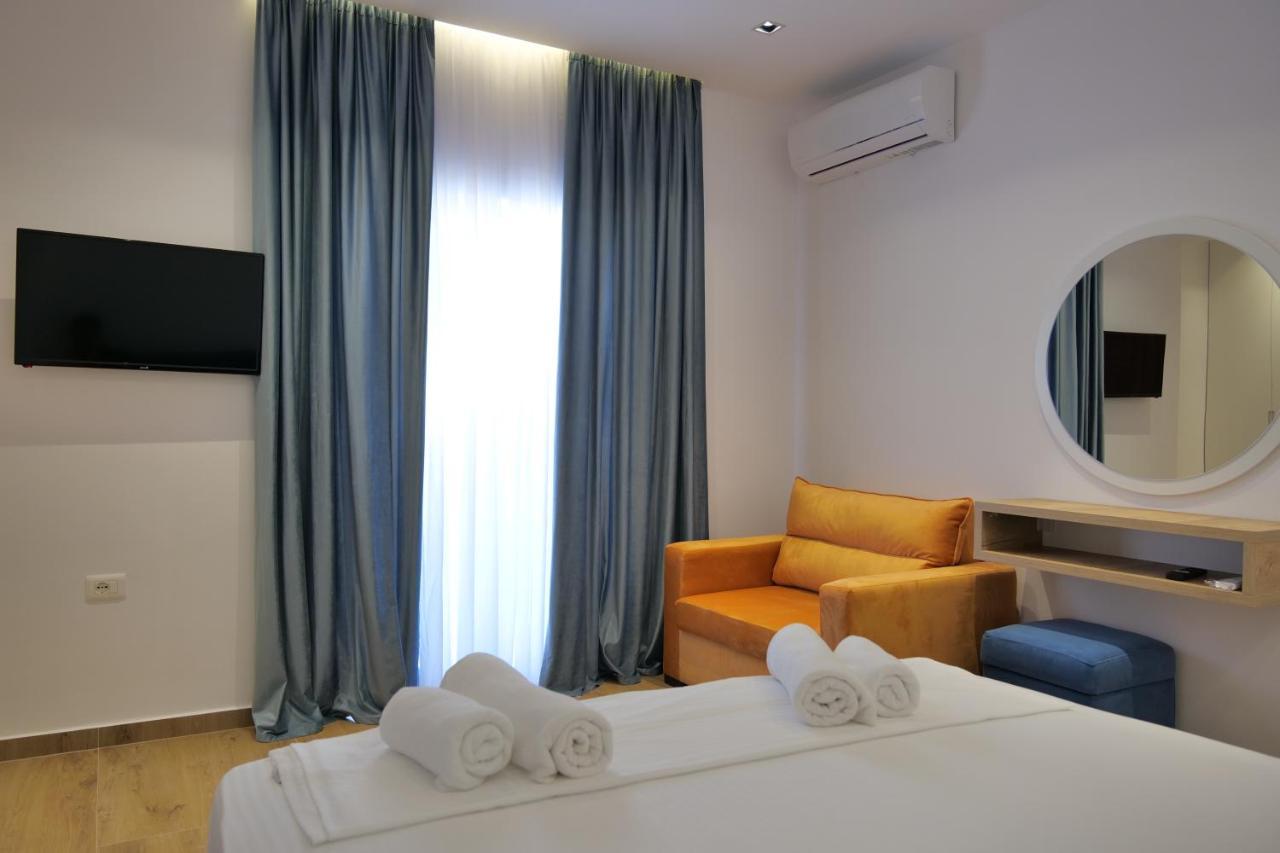 Summer Point Hotel